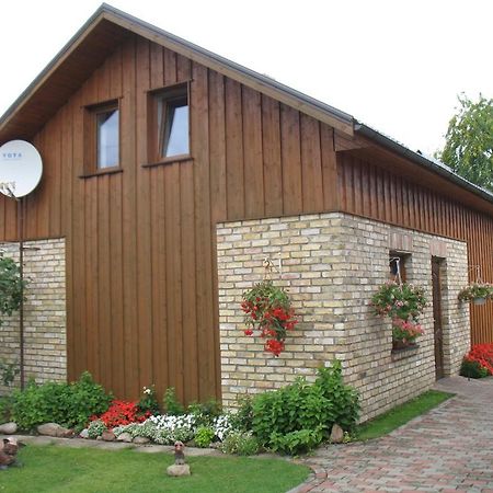 Pulkvedis Guest House Ventspils Eksteriør billede