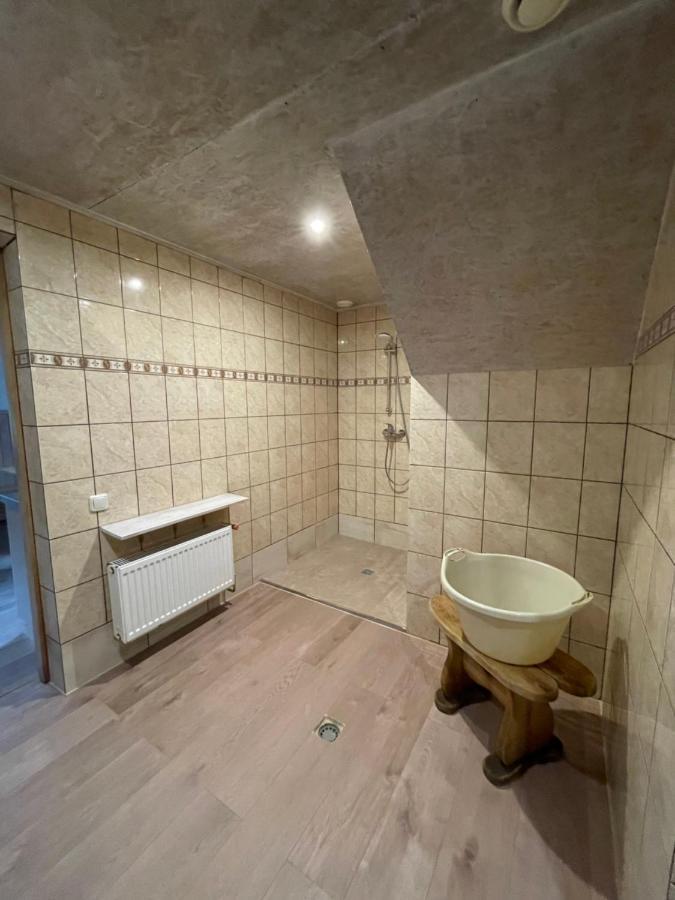 Pulkvedis Guest House Ventspils Eksteriør billede