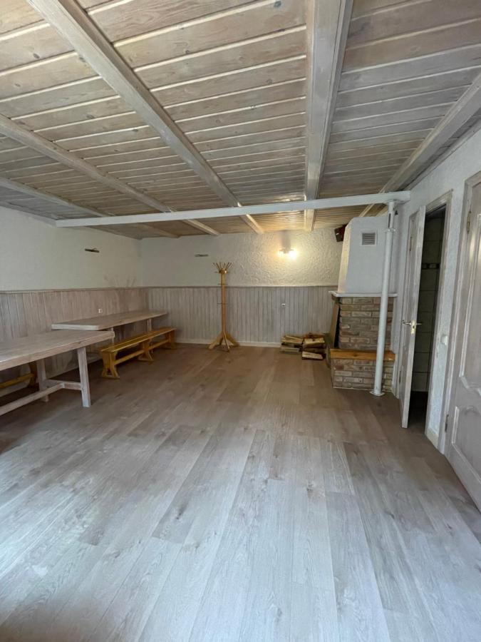 Pulkvedis Guest House Ventspils Eksteriør billede