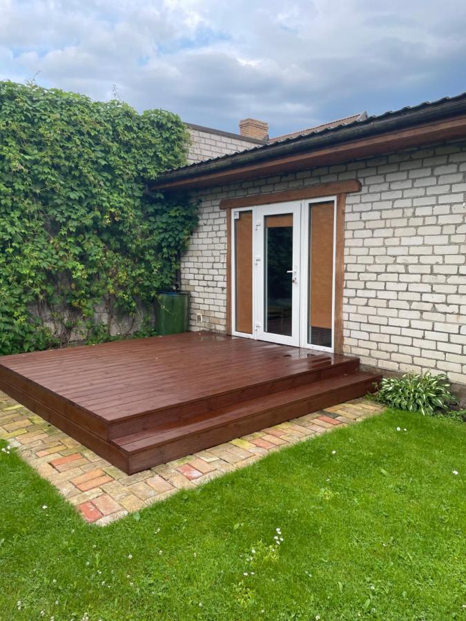 Pulkvedis Guest House Ventspils Eksteriør billede