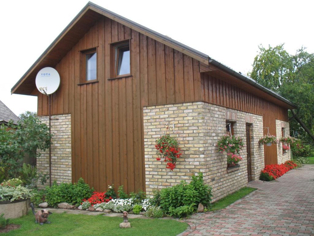 Pulkvedis Guest House Ventspils Eksteriør billede